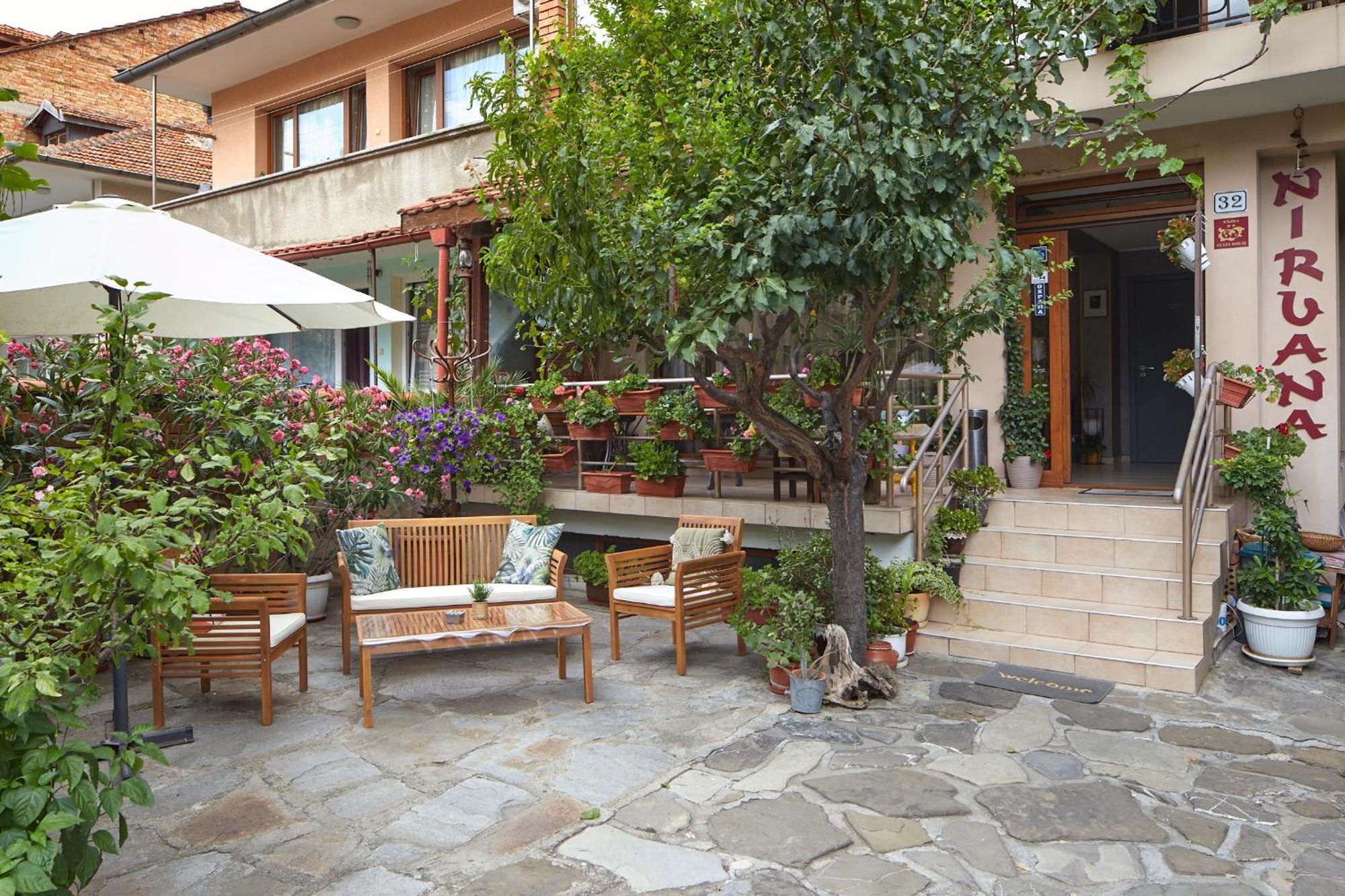 Nirvana Guest House Nesebar Exterior photo